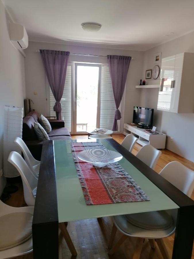 Apartman Laura Galileo Blizu Centra I Plaze Makarska Ngoại thất bức ảnh