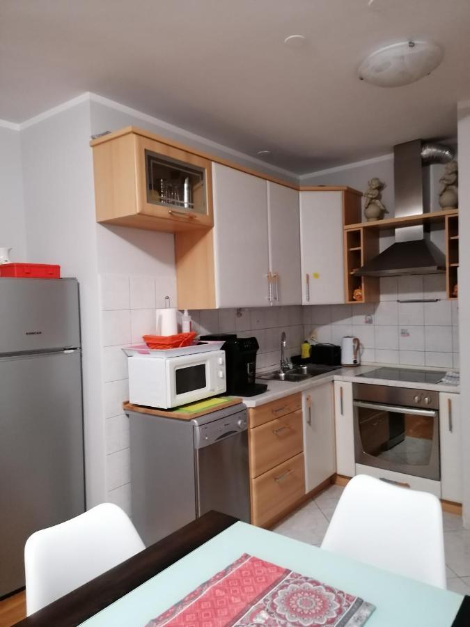 Apartman Laura Galileo Blizu Centra I Plaze Makarska Ngoại thất bức ảnh